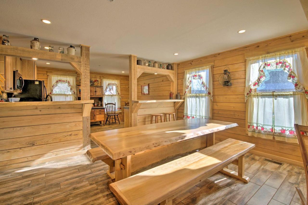 Quiet Hollister Cabin Walk To Lake Taneycomo Exterior photo