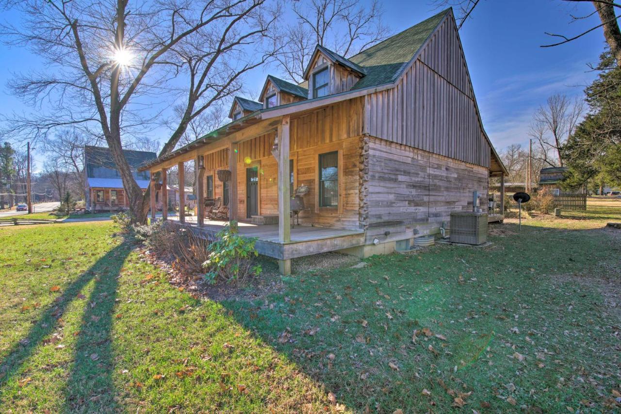 Quiet Hollister Cabin Walk To Lake Taneycomo Exterior photo