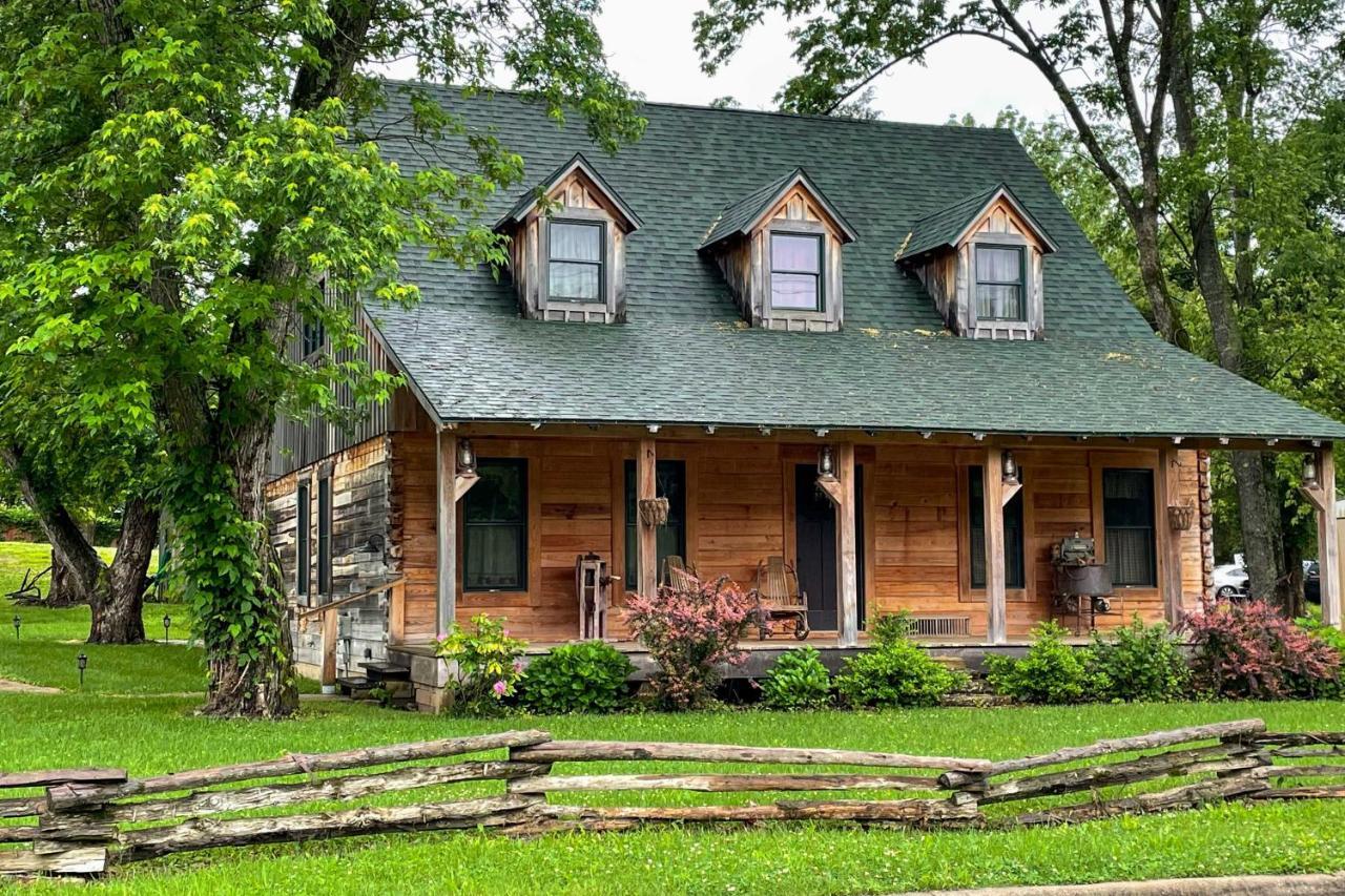 Quiet Hollister Cabin Walk To Lake Taneycomo Exterior photo